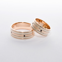 Обручки з емалею, червоного золота з діамантами